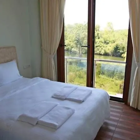 Kapim Hotel 3*